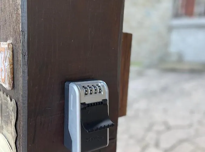 Mazzetti Country House-vita In Campagna Con Giardino * Vimignano-Chiesa