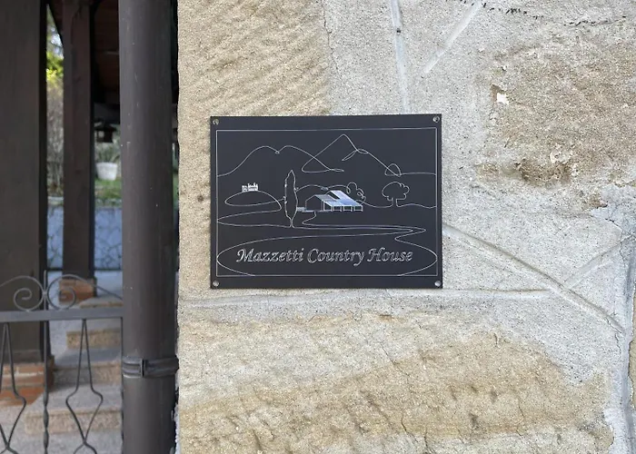 Mazzetti Country House-vita In Campagna Con Giardino