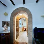 Villa Mazzetti Country House-vita In Campagna Con Giardino