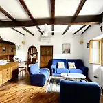 Mazzetti Country House-vita In Campagna Con Giardino Vimignano-Chiesa