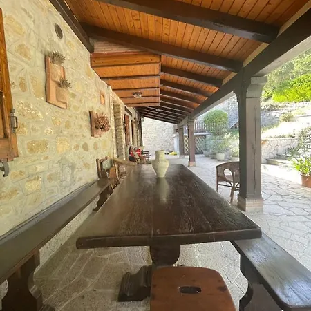 Mazzetti Country House-vita In Campagna Con Giardino *