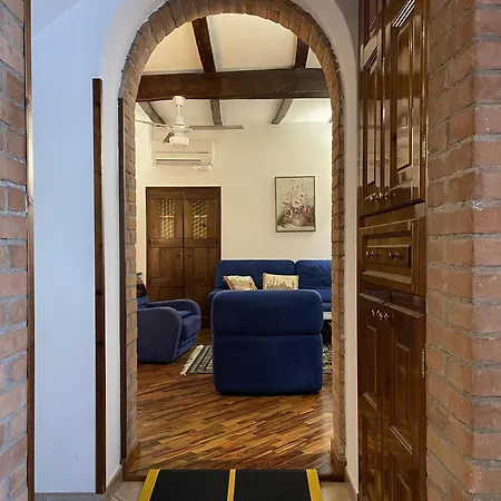 Mazzetti Country House-vita In Campagna Con Giardino Vimignano-Chiesa