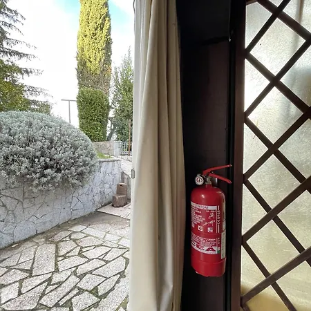 Mazzetti Country House-vita In Campagna Con Giardino * Vimignano-Chiesa