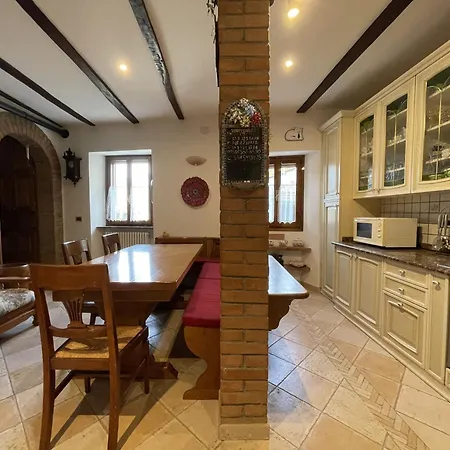 Mazzetti Country House-vita In Campagna Con Giardino Vila *
