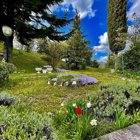 Vila Mazzetti Country House-vita In Campagna Con Giardino