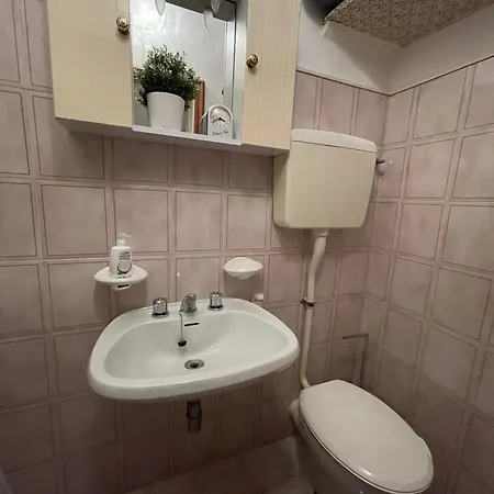 Mazzetti Country House-vita In Campagna Con Giardino