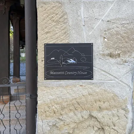 Mazzetti Country House-vita In Campagna Con Giardino