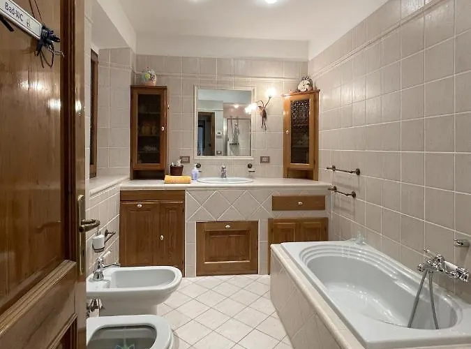 Mazzetti Country House-vita In Campagna Con Giardino * Vimignano-Chiesa